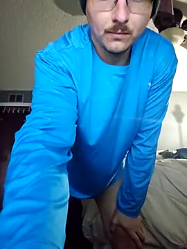 Snapshot of MrBiggBallz chatting on December 17, 2025, 1:16 pm MrBiggBallz online show from December 17, 2025, 1:16 pm