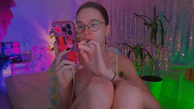 poli   online show from January 12, 2026, 8:54 am