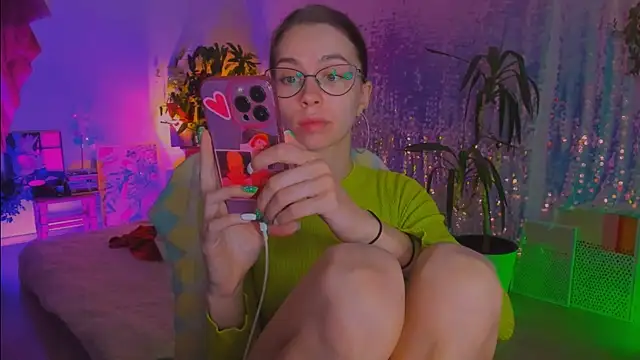 poli   online show from February 16, 2026, 4:38 pm