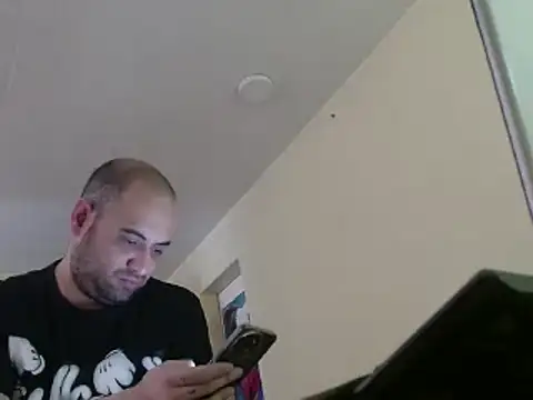 Snapshot of alphaswitchard chatting on December 19, 2024, 6:34 pm alphaswitchard online show from December 19, 2024, 6:34 pm