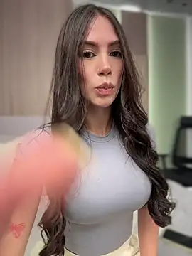 Im Valentina online show from July 4, 2026, 1:23 am