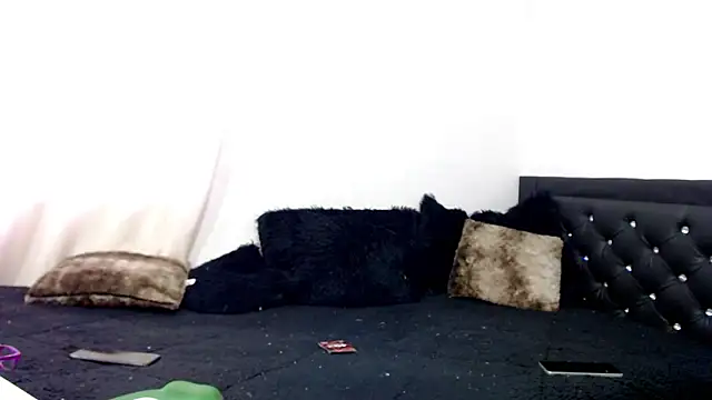 Michelle mm online show from September 24, 2025, 10:05 pm