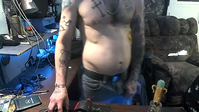 Snapshot of CloudDadddyyy420 chatting on December 5, 2025, 1:21 pm CloudDadddyyy420 online show from December 5, 2025, 1:21 pm