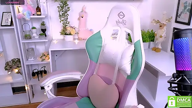 Grace and  Jacob online show from March 13, 2025, 4:12 pm