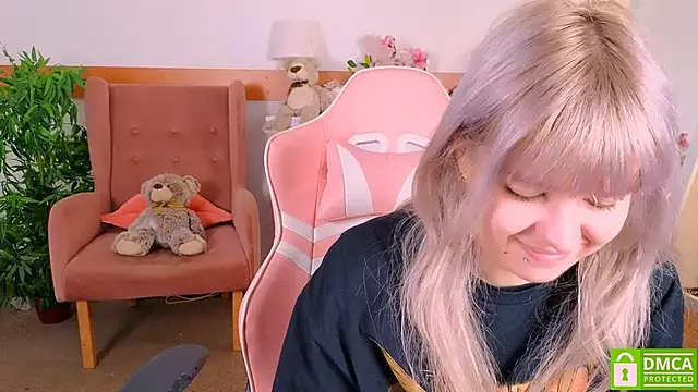 Grace and  Jacob online show from November 19, 2025, 8:25 am