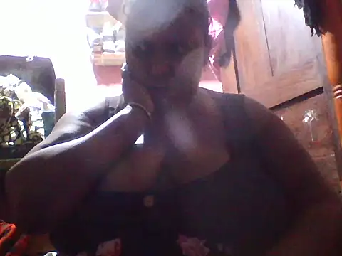 Snapshot of big_clits chatting on June 1, 2026, 1:17 am big clits online show from June 1, 2026, 1:17 am