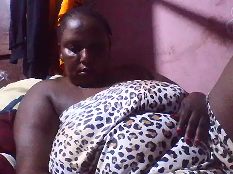 Snapshot of big_clits chatting on April 9, 2026, 7:20 pm big clits online show from April 9, 2026, 7:20 pm