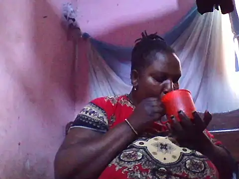 Snapshot of big_clits chatting on March 2, 2026, 7:59 am big clits online show from March 2, 2026, 7:59 am