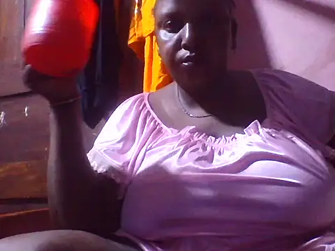 Snapshot of big_clits chatting on April 8, 2026, 10:44 pm big clits online show from April 8, 2026, 10:44 pm