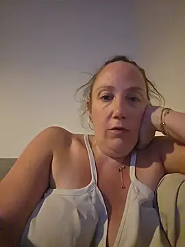 Wisie Cutie online show from May 24, 2026, 11:04 pm