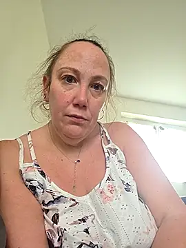 Wisie Cutie online show from March 16, 2026, 10:30 am