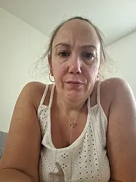 Snapshot of Wisie_Cutie chatting on November 1, 2025, 11:59 am Wisie Cutie online show from November 1, 2025, 11:59 am