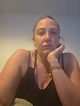 Wisie Cutie online show from May 30, 2026, 11:21 pm