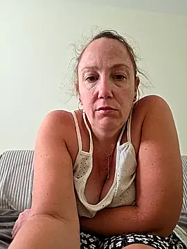 Wisie Cutie online show from April 30, 2026, 1:40 pm