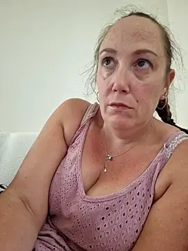 Snapshot of Wisie_Cutie chatting on September 11, 2025, 3:12 pm Wisie Cutie online show from September 11, 2025, 3:12 pm