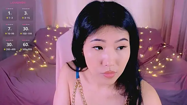 Snapshot of Wendy__Hills chatting on May 10, 2026, 5:33 am Wendy Hills online show from May 10, 2026, 5:33 am