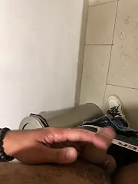 Snapshot of par_0111 chatting on February 13, 2026, 8:25 am par 0111 online show from February 13, 2026, 8:25 am