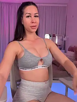 Snapshot of Meliazz chatting on April 15, 2026, 6:12 pm Meliazz online show from April 15, 2026, 6:12 pm