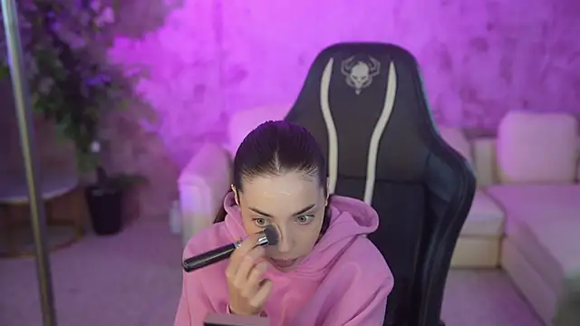 Kate054 online show from December 15, 2025, 8:09 am