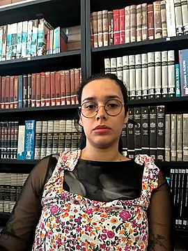 Snapshot of Annya-sweet chatting on December 2, 2025, 3:47 pm Annya-sweet online show from December 2, 2025, 3:47 pm