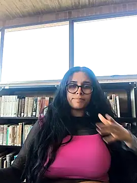 Snapshot of Annya-sweet chatting on February 14, 2026, 2:50 pm Annya-sweet online show from February 14, 2026, 2:50 pm