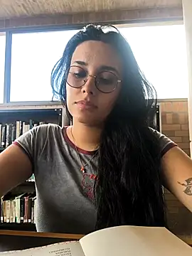 Snapshot of Annya-sweet chatting on November 26, 2025, 4:18 pm Annya-sweet online show from November 26, 2025, 4:18 pm