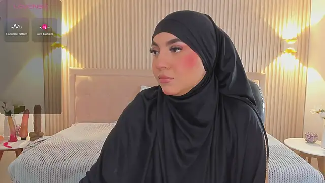 Snapshot of Sooffii_1 chatting on March 1, 2025, 5:31 am Sooffii 1 online show from March 1, 2025, 5:31 am