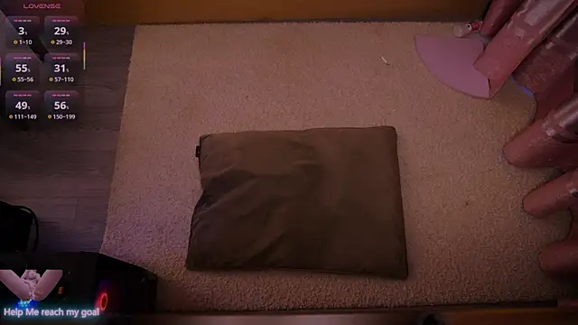 Snapshot of Redhead_Shark_new chatting on December 19, 2025, 1:02 pm Redhead Shark new online show from December 19, 2025, 1:02 pm