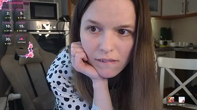 Snapshot of Nate__ chatting on March 18, 2026, 4:04 am Nate online show from March 18, 2026, 4:04 am