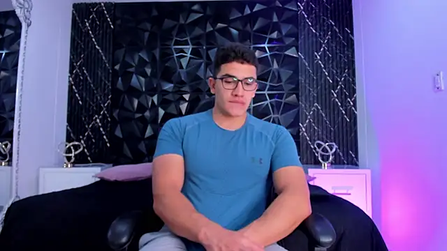 Snapshot of JeffDaltton chatting on November 13, 2025, 8:46 pm JeffDaltton online show from November 13, 2025, 8:46 pm