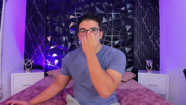 Snapshot of JeffDaltton chatting on December 15, 2025, 8:25 pm JeffDaltton online show from December 15, 2025, 8:25 pm