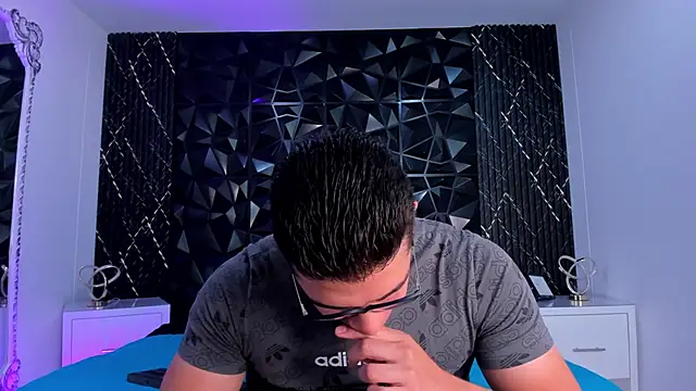 Snapshot of JeffDaltton chatting on November 19, 2025, 8:09 pm JeffDaltton online show from November 19, 2025, 8:09 pm