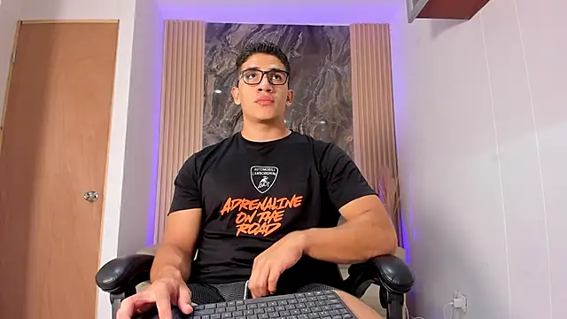 Snapshot of JeffDaltton chatting on September 12, 2025, 7:57 pm JeffDaltton online show from September 12, 2025, 7:57 pm