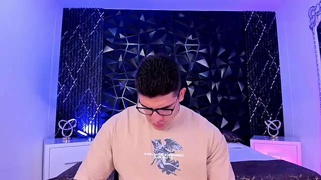 Snapshot of JeffDaltton chatting on November 15, 2025, 8:02 pm JeffDaltton online show from November 15, 2025, 8:02 pm