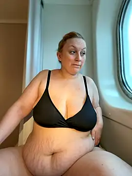 BBW Nora online show from November 10, 2025, 7:57 am