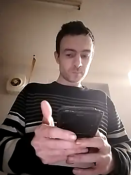 Erimyka online show from March 9, 2026, 7:28 pm