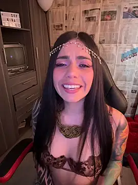 i am nina  online show from February 13, 2026, 8:31 pm