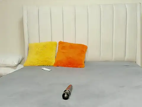  heavenlysent online show from September 25, 2025, 4:18 am