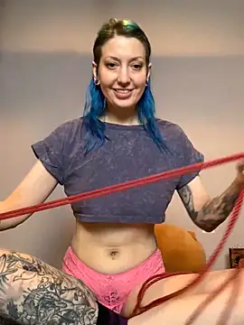 Snapshot of MissCumberdale chatting on March 8, 2025, 11:28 pm MissCumberdale online show from March 8, 2025, 11:28 pm