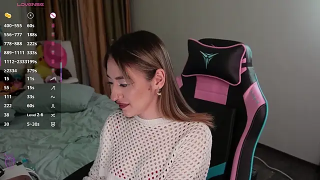 Fiona-Love online show from October 25, 2025, 3:34 pm