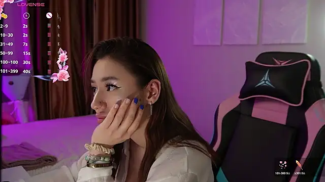 Fiona-Love online show from March 23, 2026, 5:35 pm