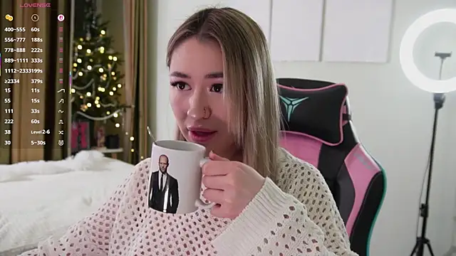 Fiona-Love online show from January 9, 2026, 5:20 pm