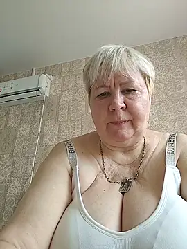 Snapshot of EffectFiona chatting on March 29, 2026, 4:25 am EffectFiona online show from March 29, 2026, 4:25 am