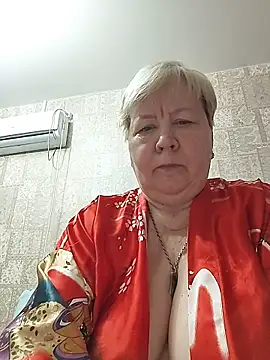 Snapshot of EffectFiona chatting on March 10, 2026, 12:36 am EffectFiona online show from March 10, 2026, 12:36 am