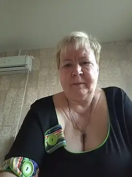 Snapshot of EffectFiona chatting on May 24, 2026, 11:37 pm EffectFiona online show from May 24, 2026, 11:37 pm