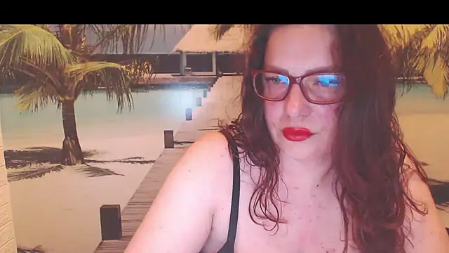 Snapshot of Queen__Natasha chatting on June 27, 2026, 9:43 pm Queen Natasha online show from June 27, 2026, 9:43 pm