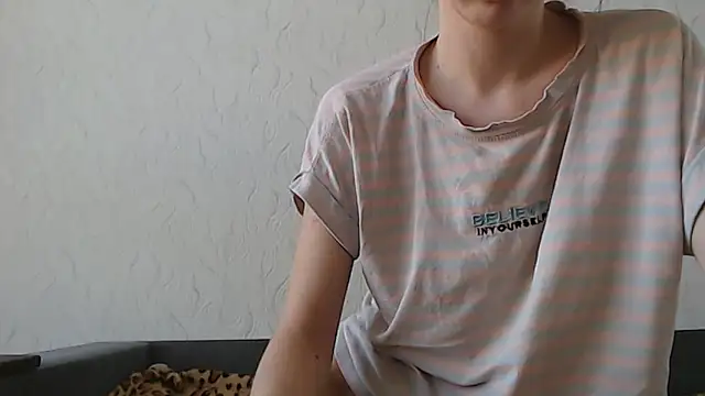 HoneyWiles online show from March 11, 2026, 2:22 pm