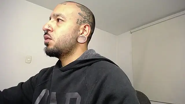 nika 1312 online show from April 21, 2026, 5:47 am