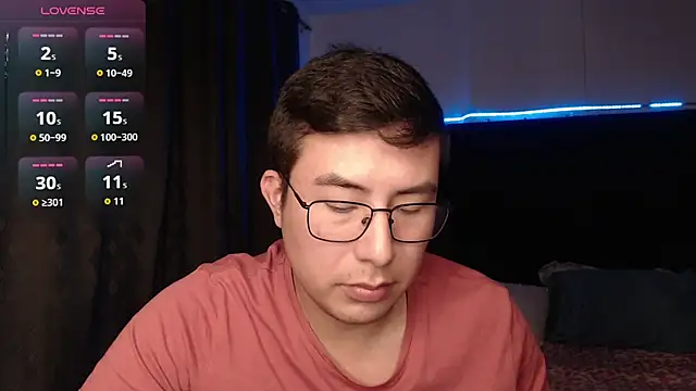 andrewmhilton  online show from December 22, 2025, 7:19 am