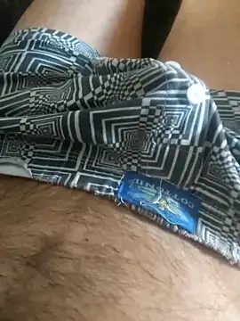 Snapshot of maxxx20202020 chatting on October 20, 2025, 5:20 am maxxx20202020 online show from October 20, 2025, 5:20 am